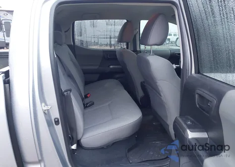 2021 Toyota Tacoma Sr5 z USA, uszkodzony, nr VIN 5TFAX5GN3MX189710